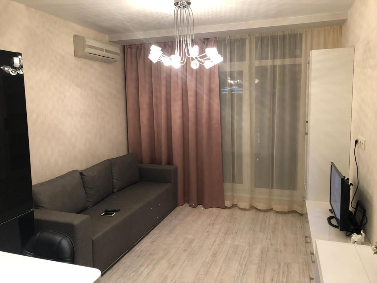 Нова Затишна Квартира Студіо Плюс Спальня Біля Метро Житомирська เคียฟ ภายนอก รูปภาพ